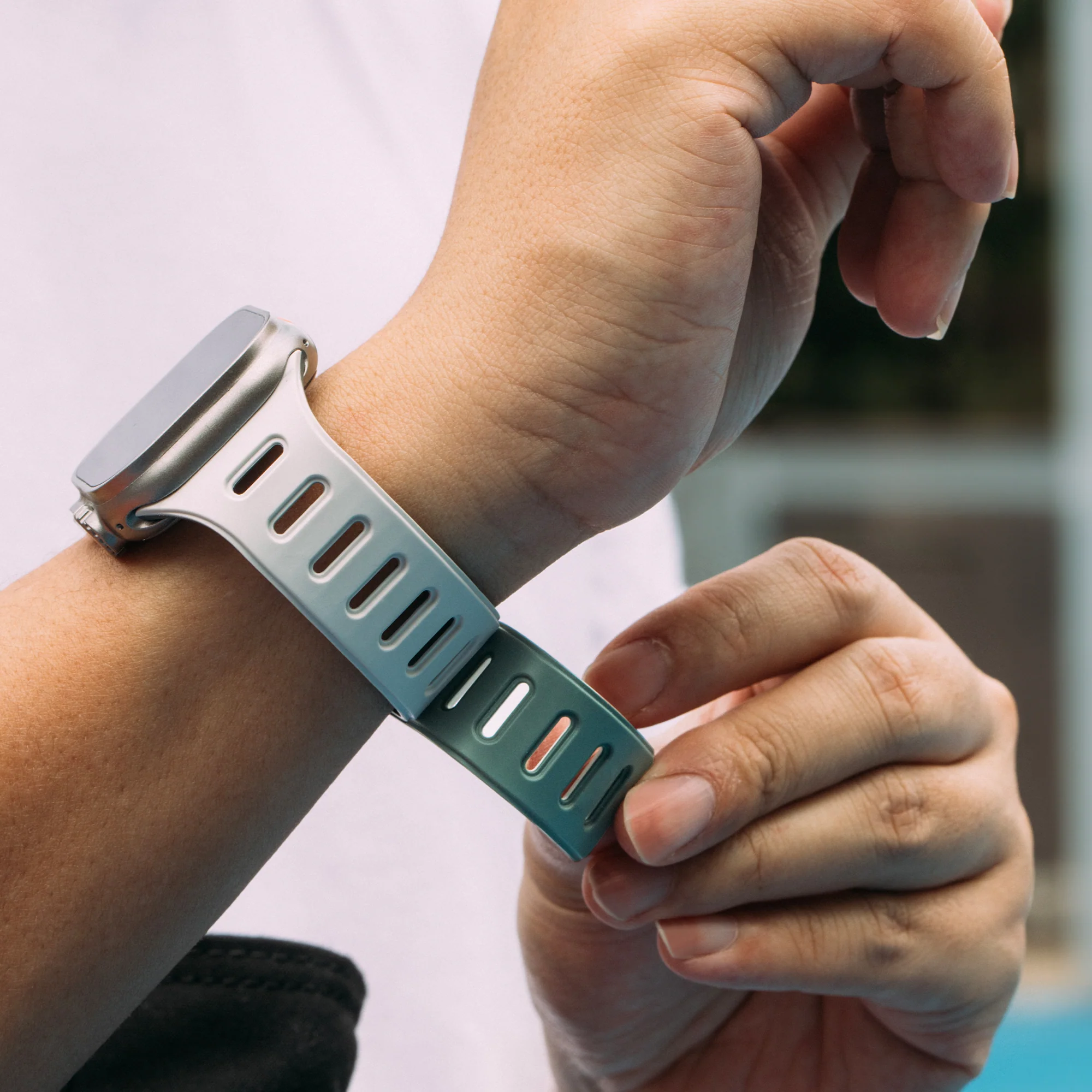 Active Magnetic Band for Apple Watch - Image 8