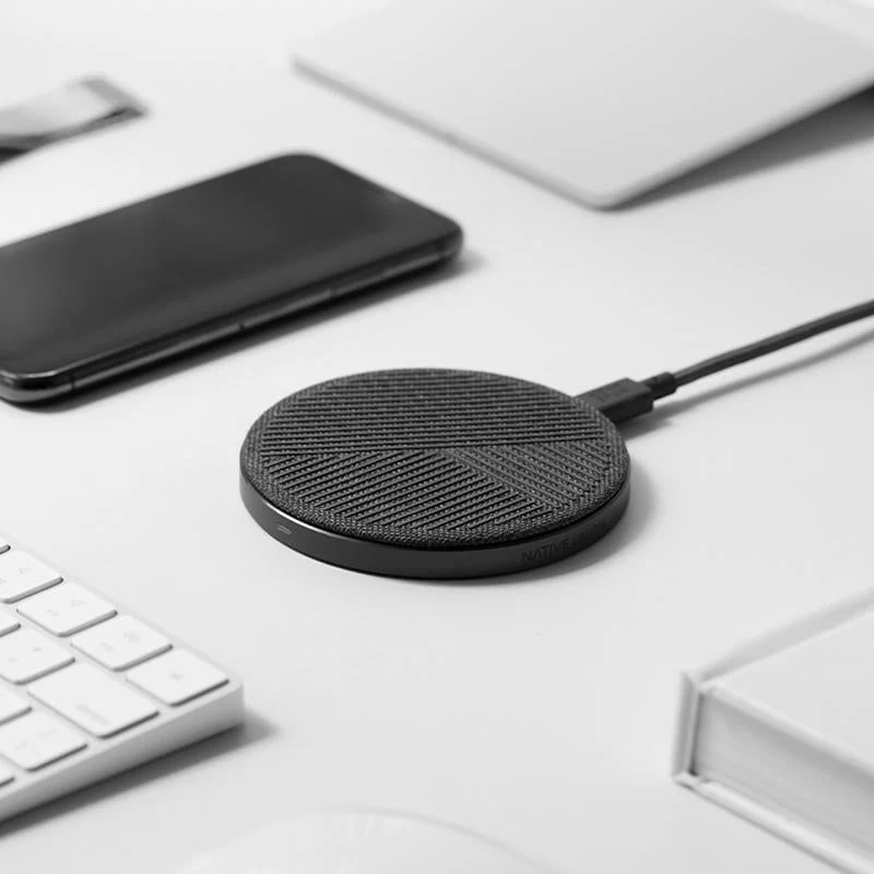 Drop Wireless Charger - Responsible Packaging - Image 5