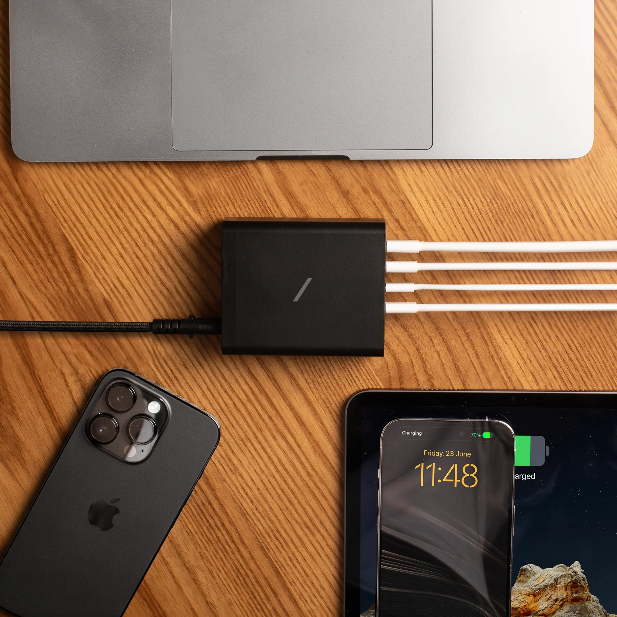 Fast Desktop Charger PD 140W - Image 13