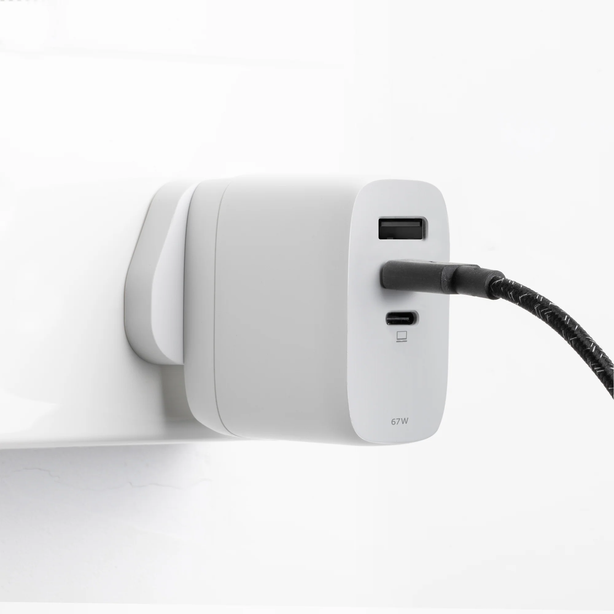 International Fast GaN Charger PD 67W (3 ports) - Image 14