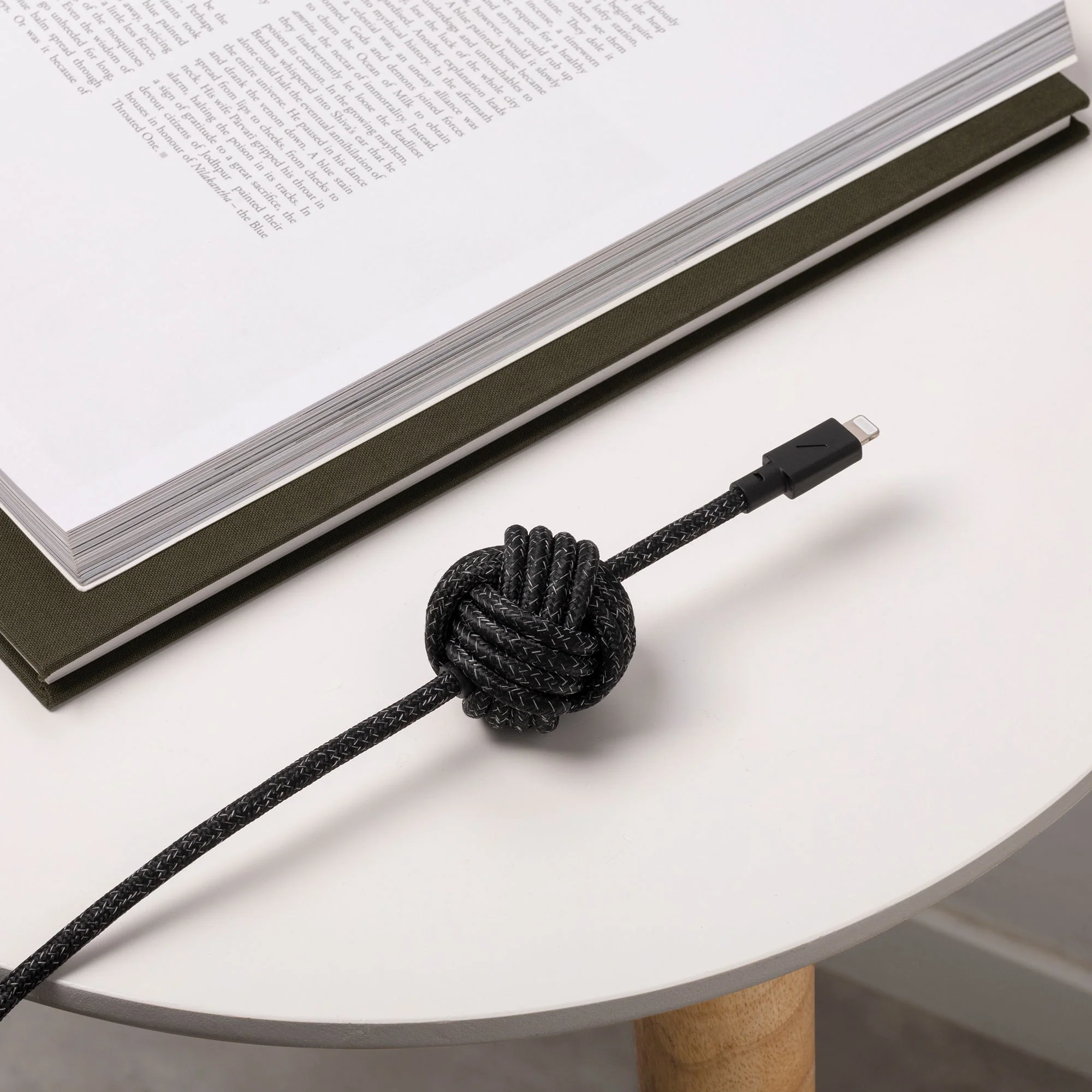 Night Cable (USB-C to Lightning) - Image 8