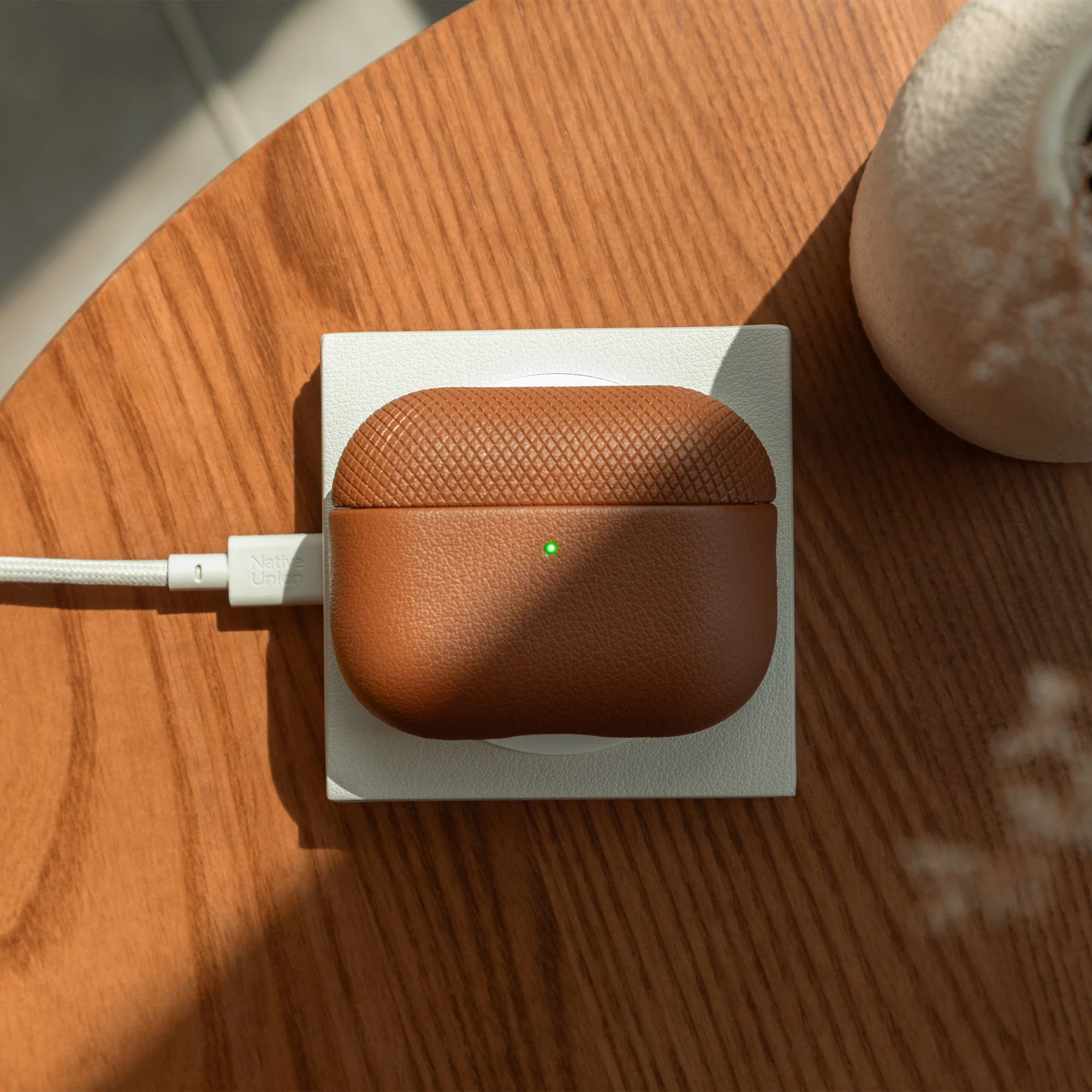 (Re)Classic Case for AirPods Pro 3 - Image 7