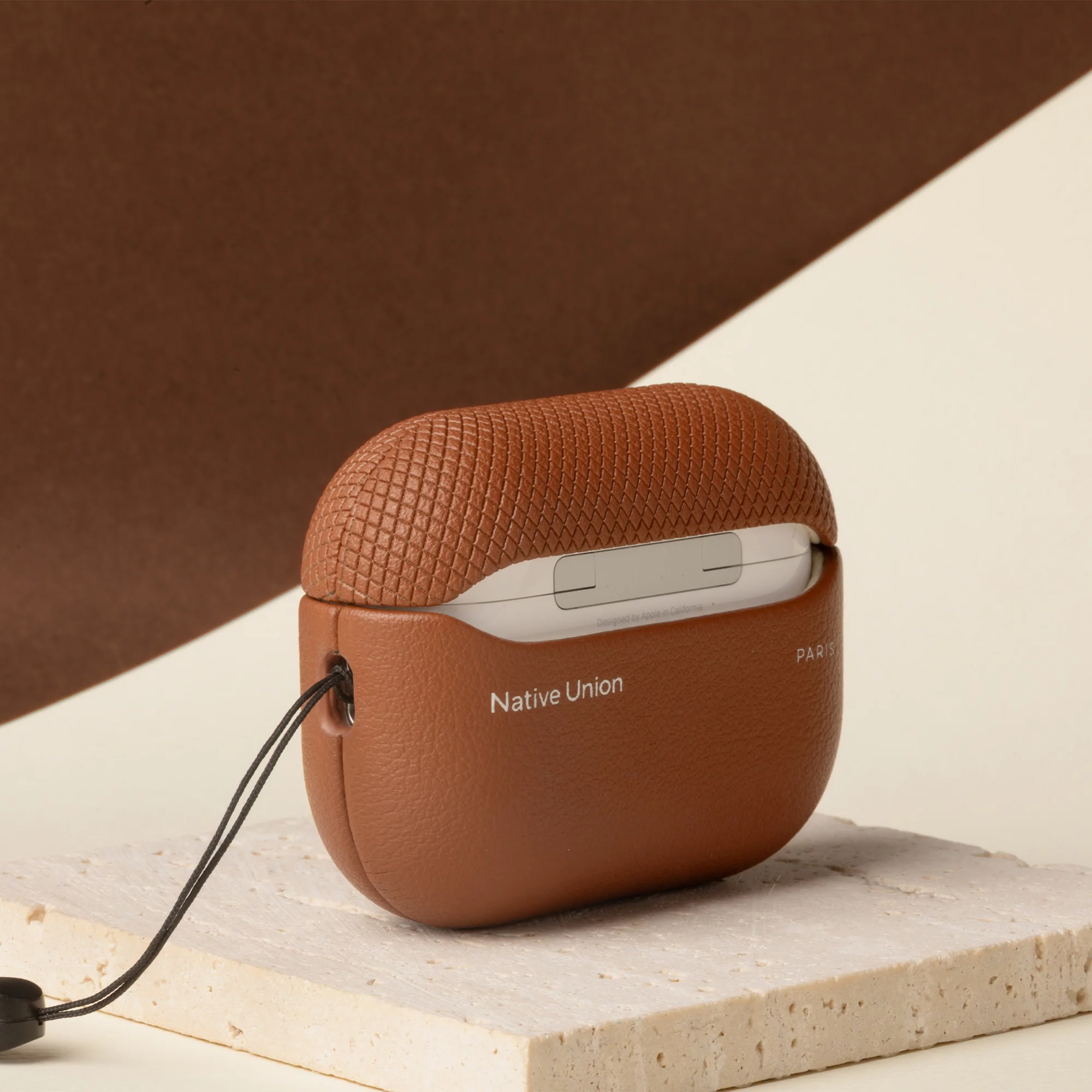 (Re)Classic Case for AirPods Pro 3 - Image 8