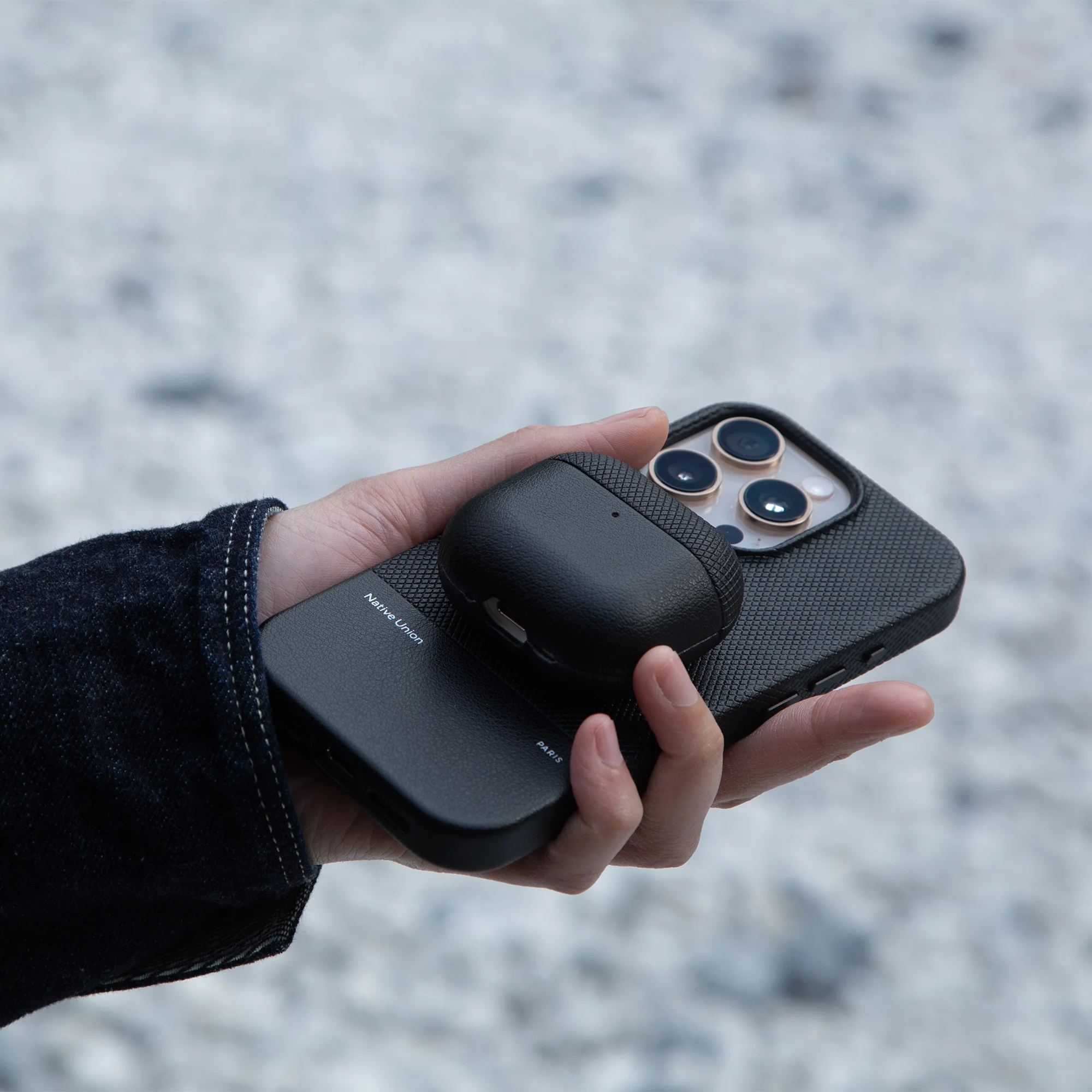 (Re)Classic Case for AirPods 4 - Image 11