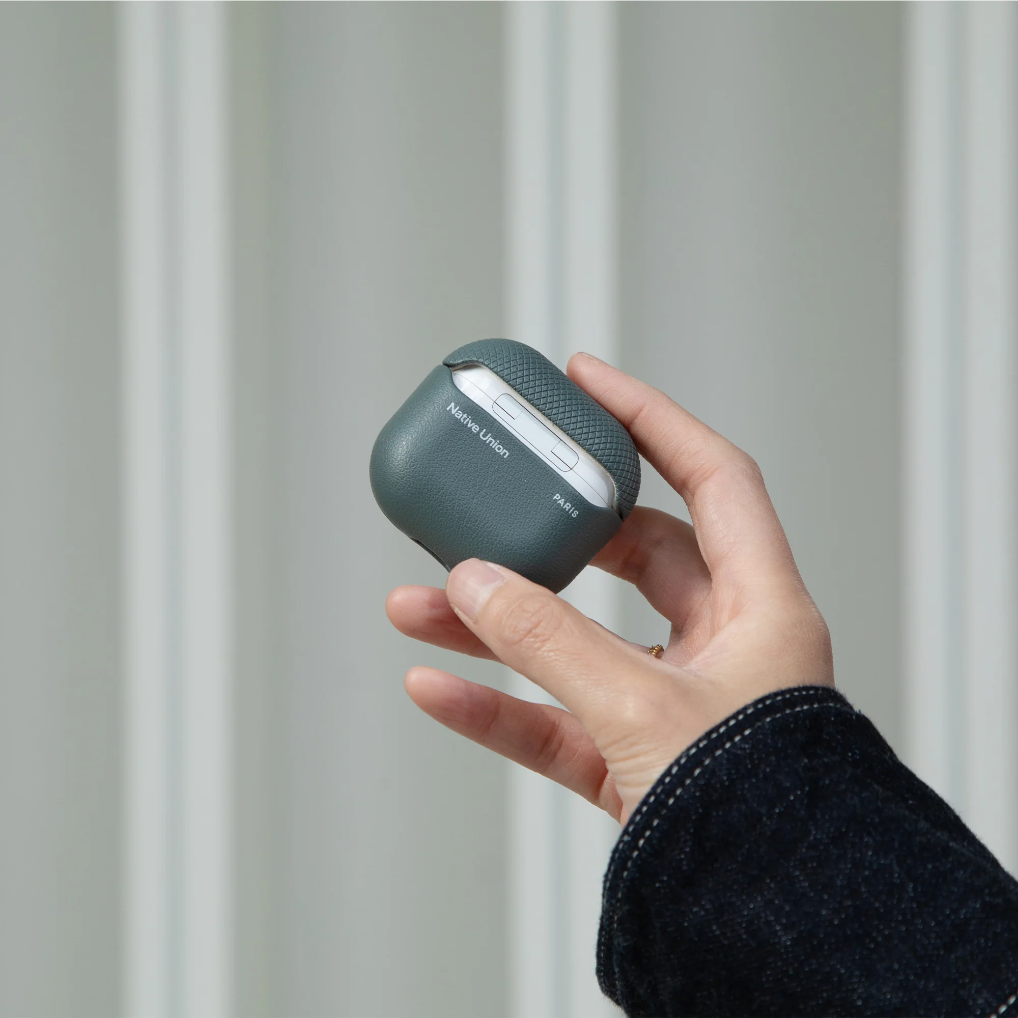 (Re)Classic Case for AirPods 4 - Image 12