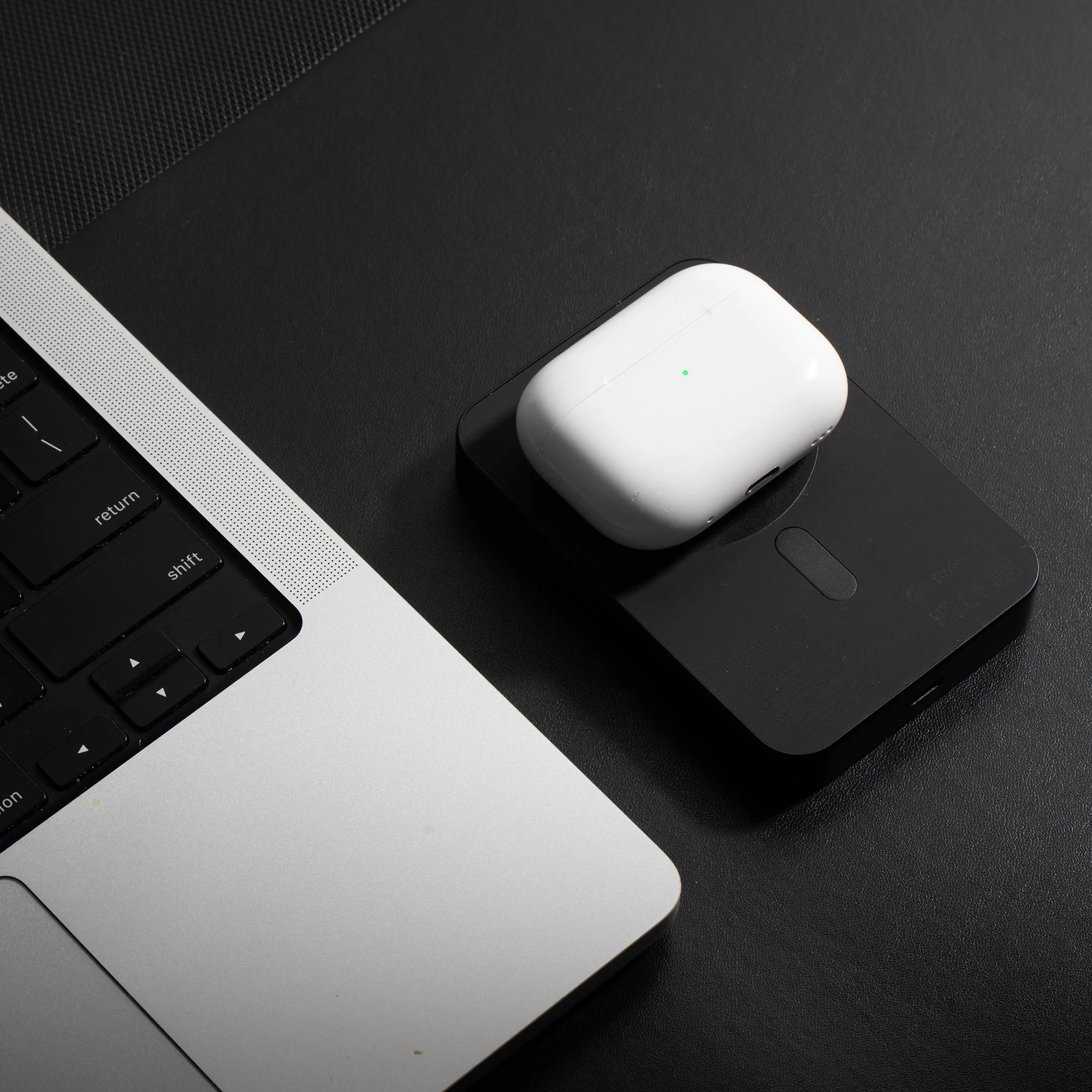 (Re)Classic Power Bank 10000mAh | Magnetic - Image 17