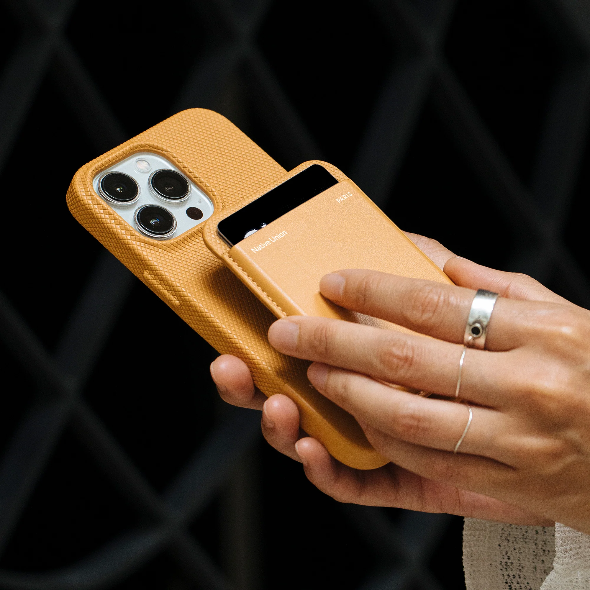 (Re)Classic Wallet | Magnetic - Image 17