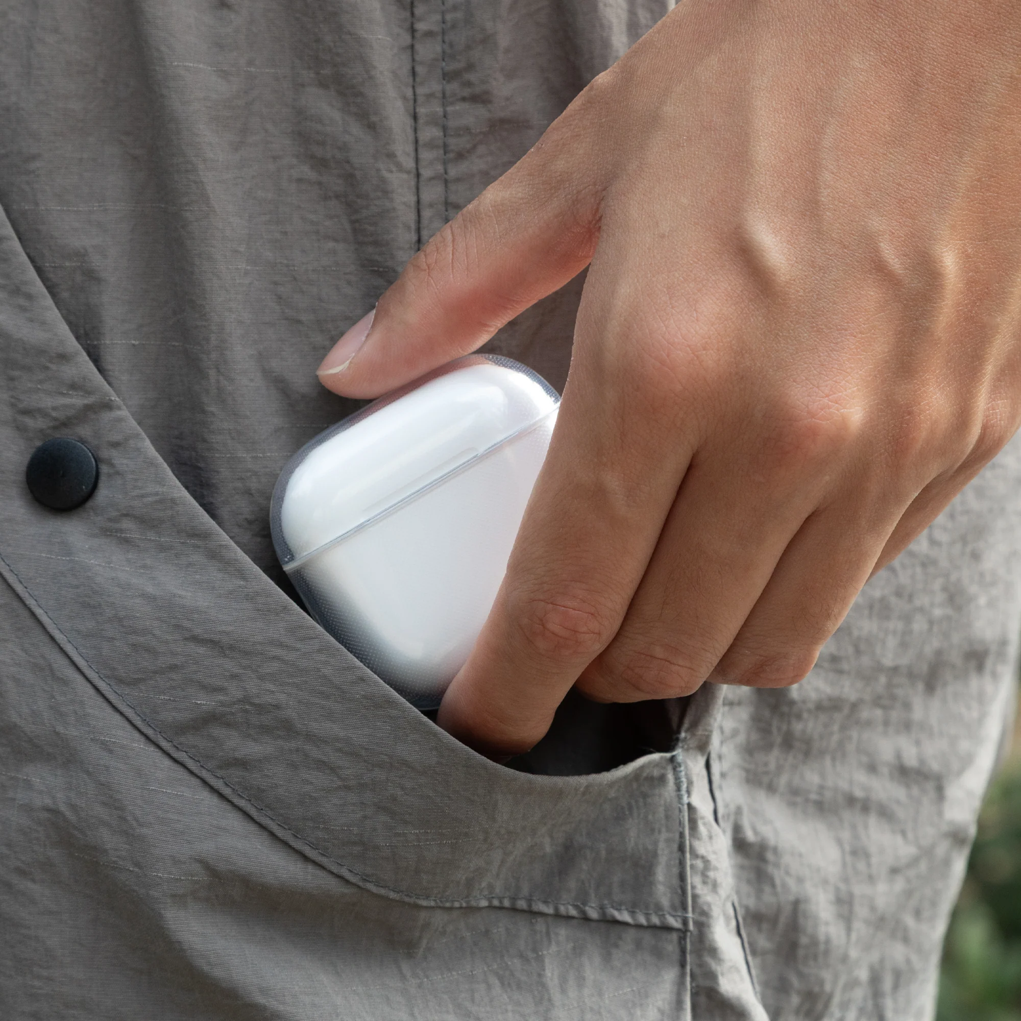 (Re)Clear Case for AirPods 4 - Image 7