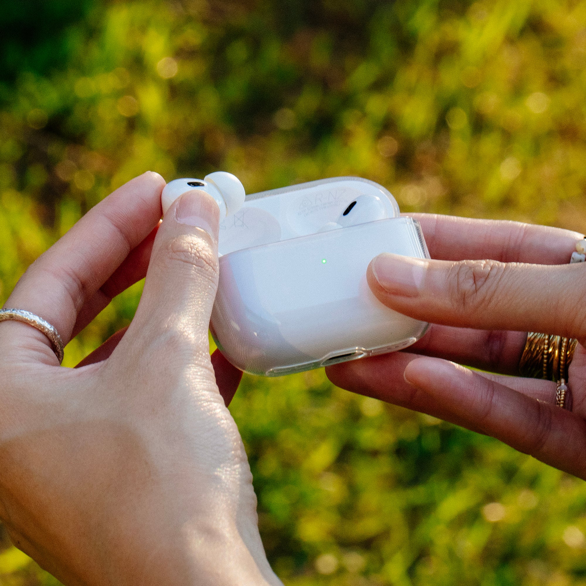 (Re)Clear Case for AirPods Pro (Gen. 1 & 2) - Image 3