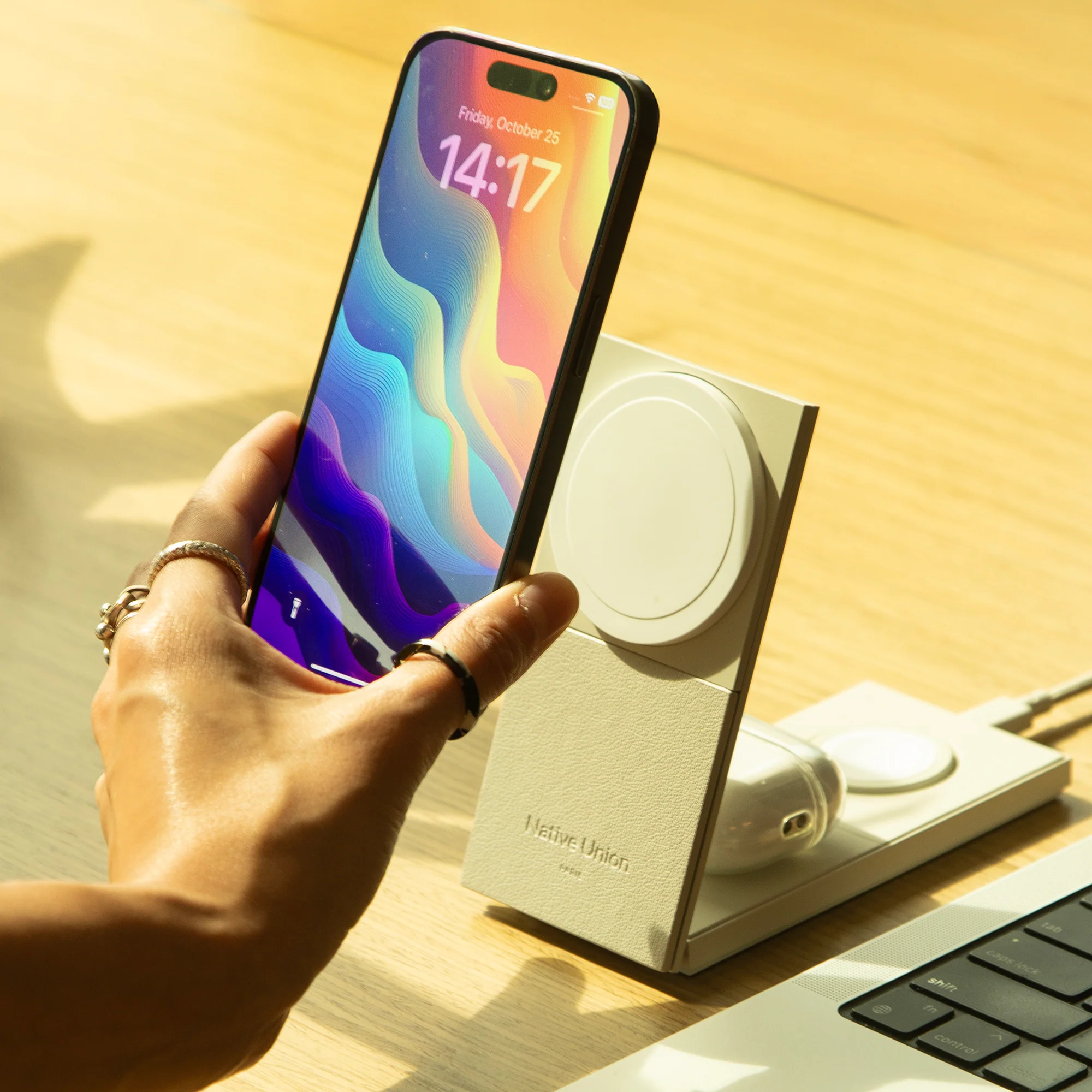 Rise 3-in-1 Magnetic Wireless Charger - Image 8