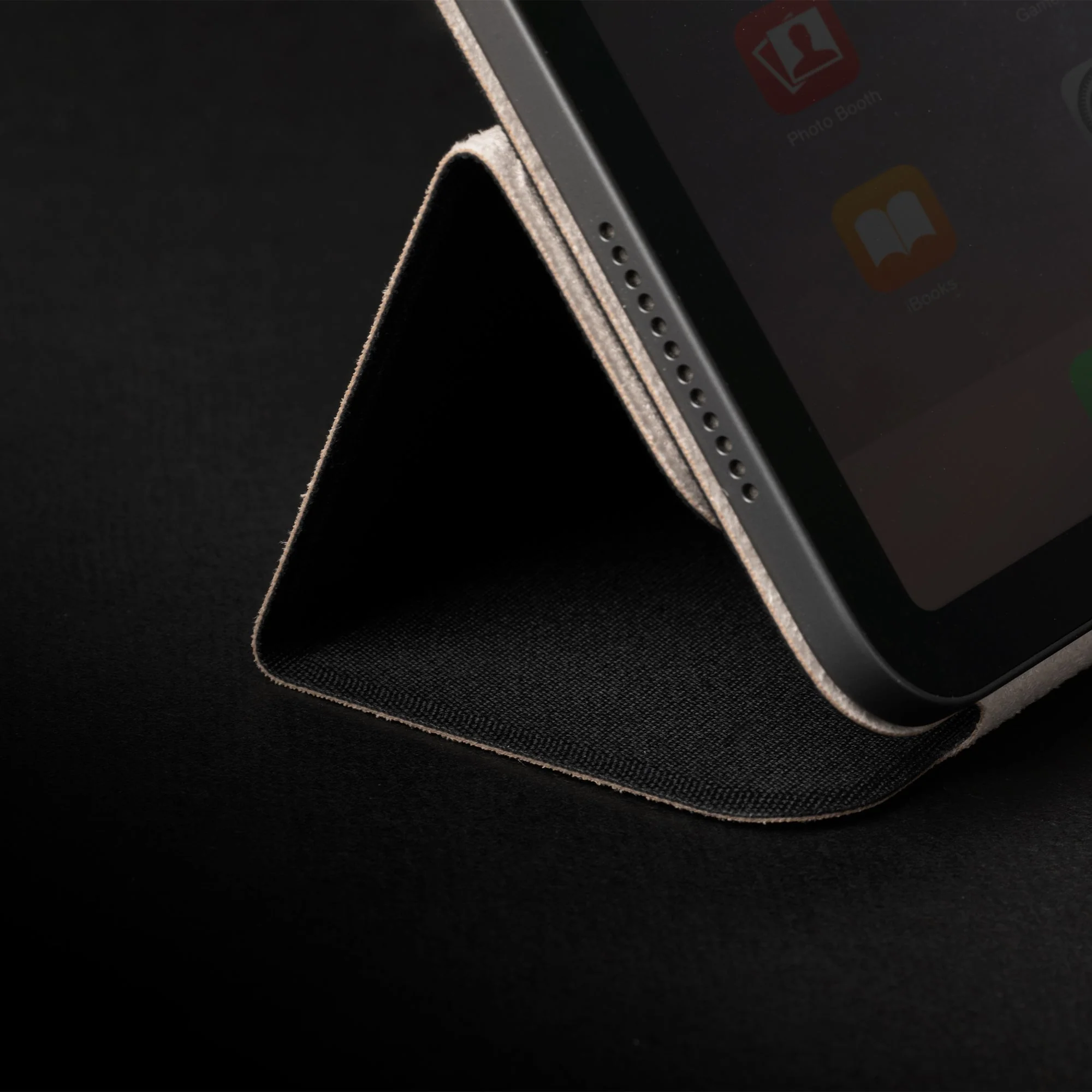 W.F.A Folio for iPad Air (M2, 5th, 4th Gen) - Image 11