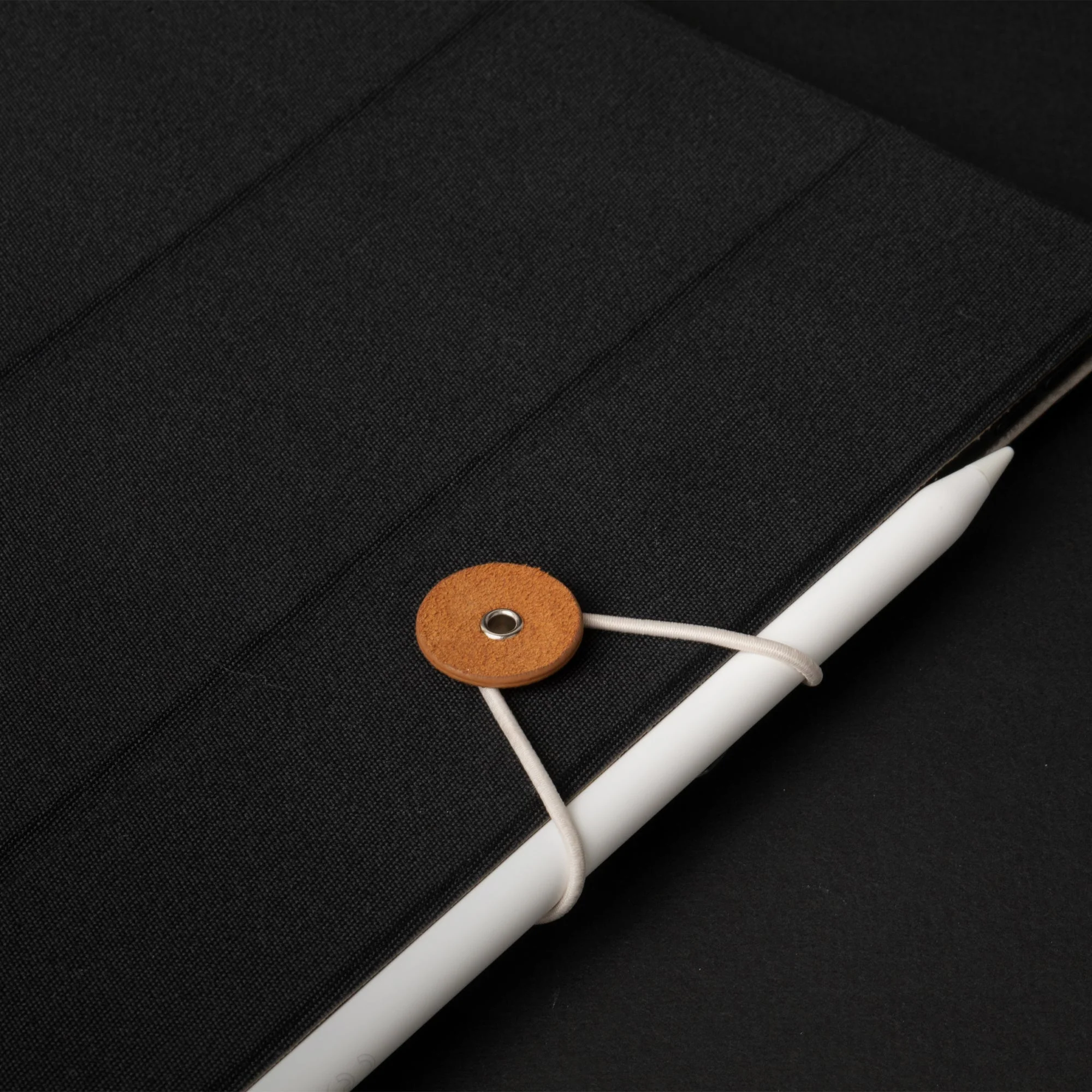W.F.A Folio for iPad Pro (11") - Image 10